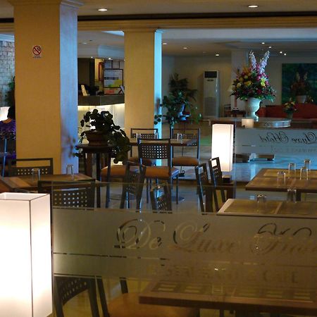 De Luxe Hotel Cagayan de Oro Kültér fotó