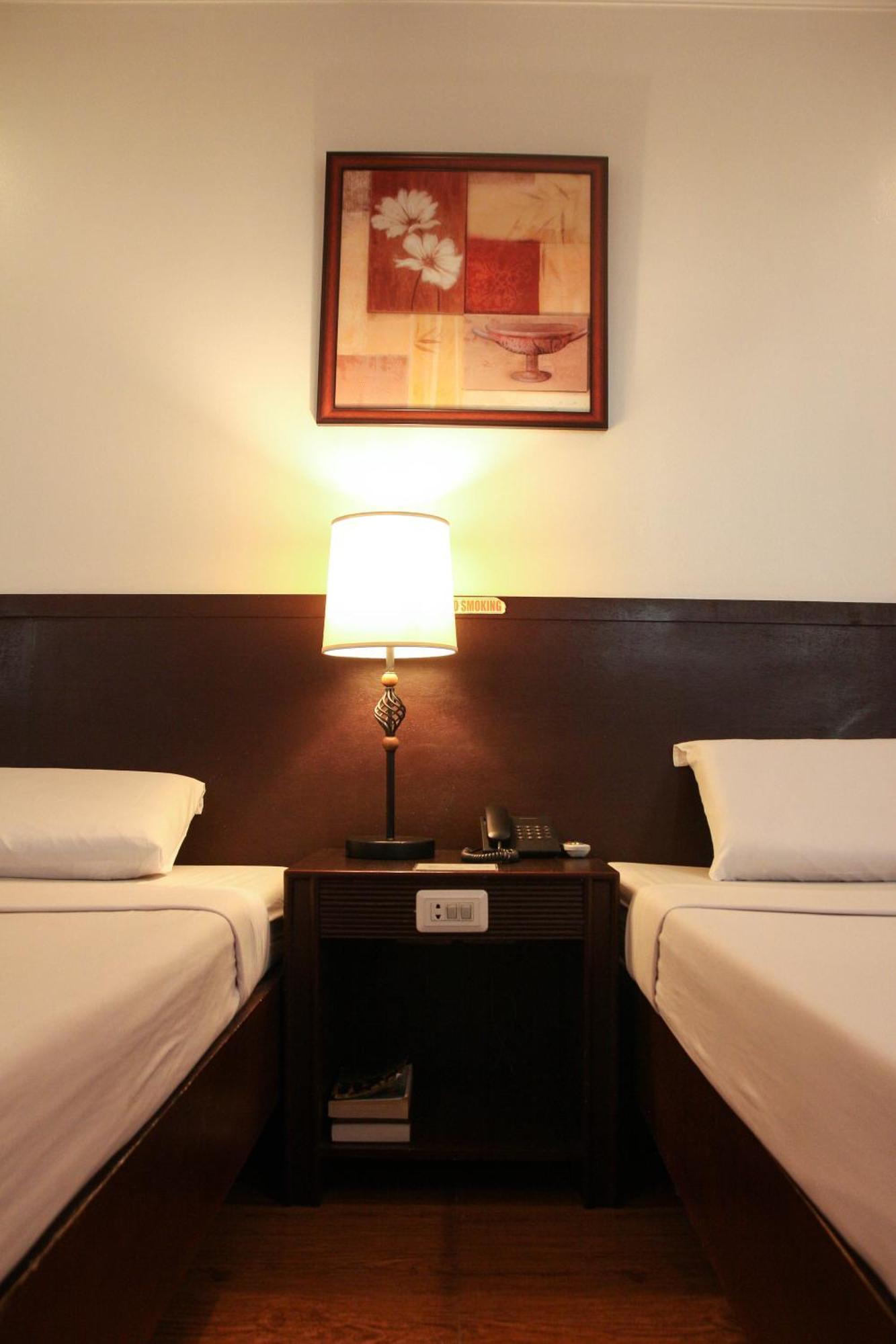 De Luxe Hotel Cagayan de Oro Kültér fotó