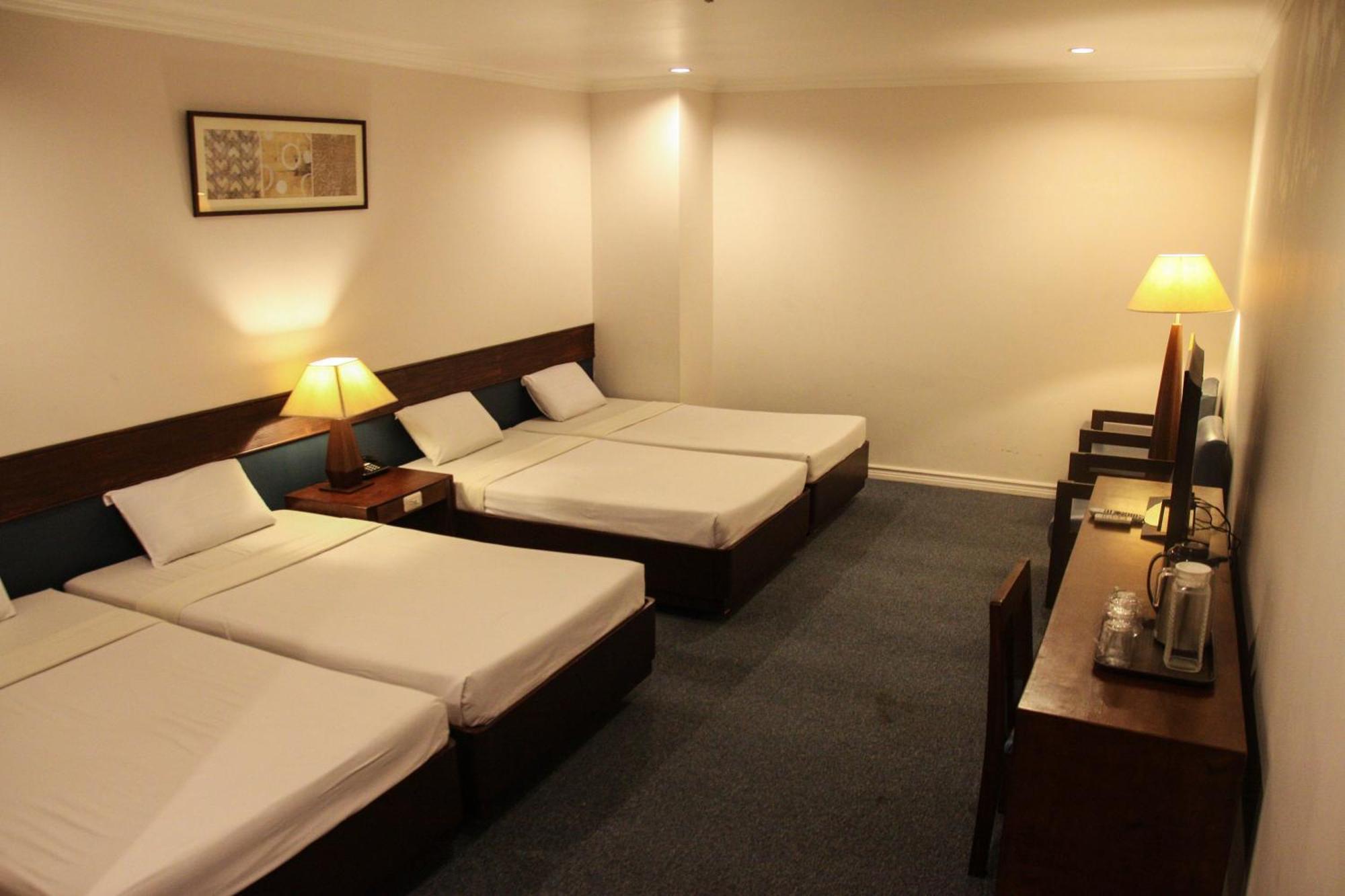 De Luxe Hotel Cagayan de Oro Kültér fotó