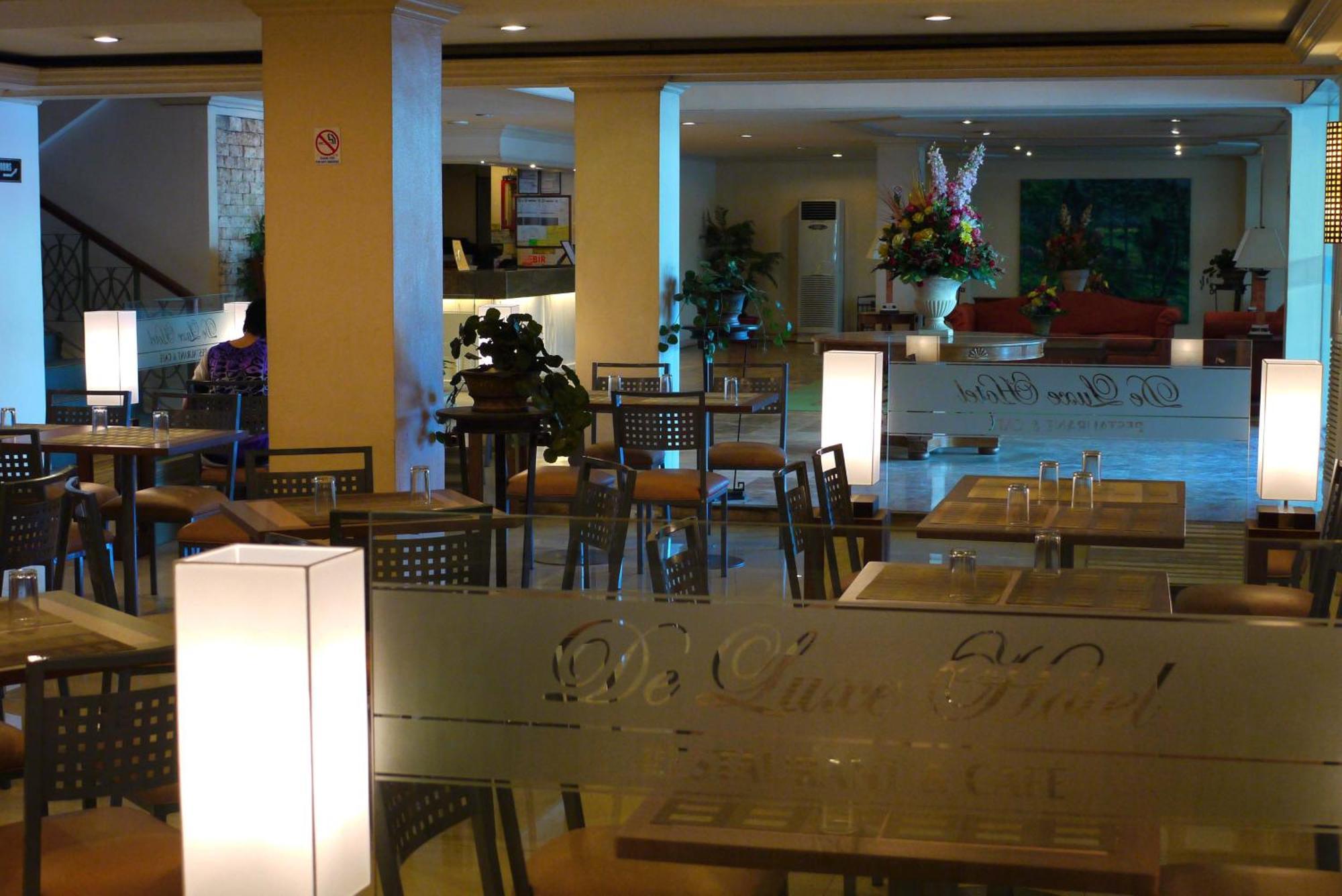 De Luxe Hotel Cagayan de Oro Kültér fotó
