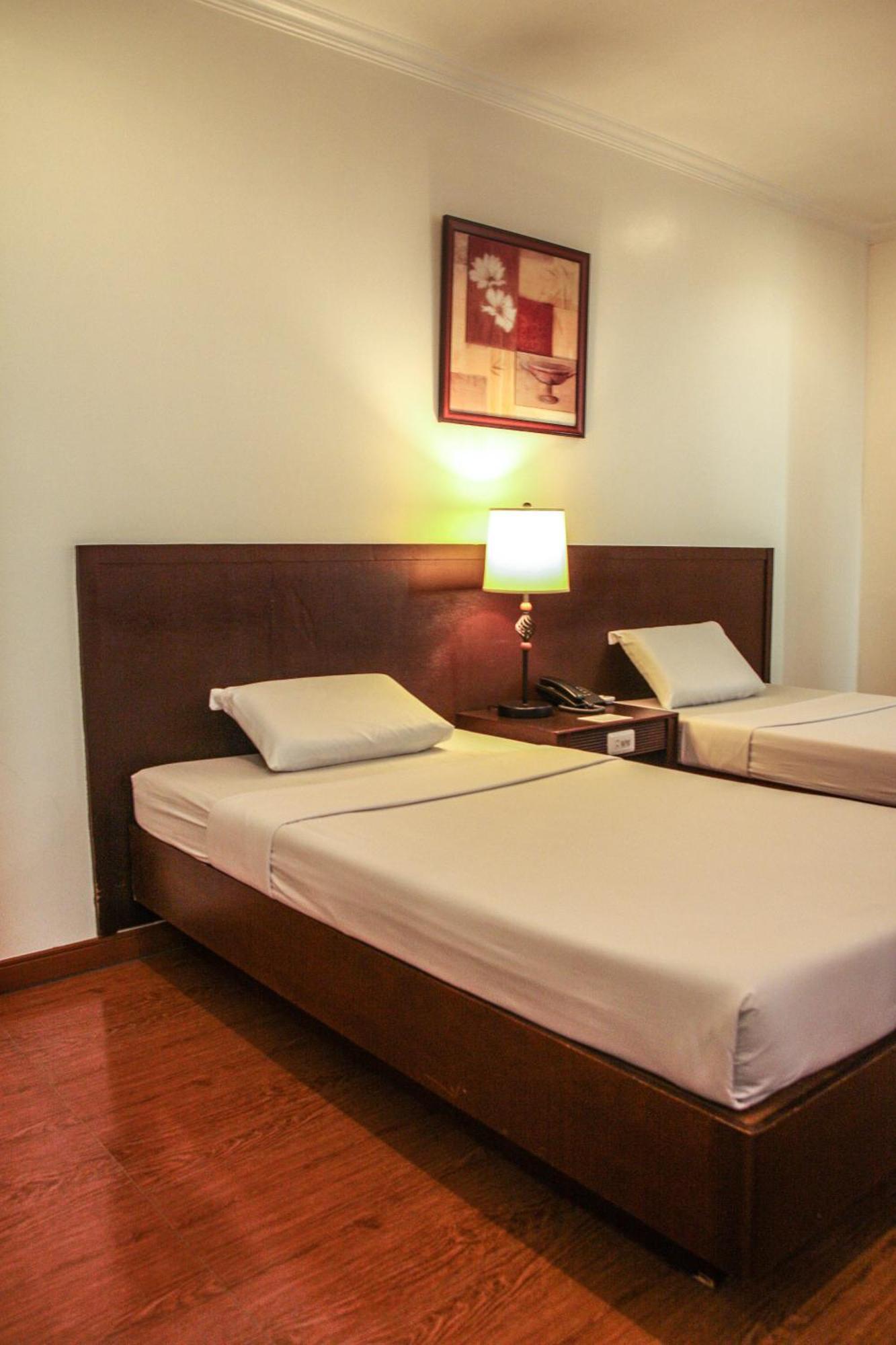 De Luxe Hotel Cagayan de Oro Kültér fotó